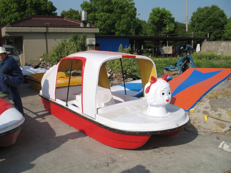 4人動(dòng)物腳踏船