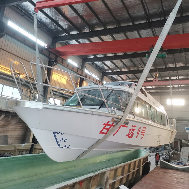 廠家供應(yīng)玻璃鋼客船，巡邏艇，交通艇，公務(wù)接待艇，觀光艇，游艇